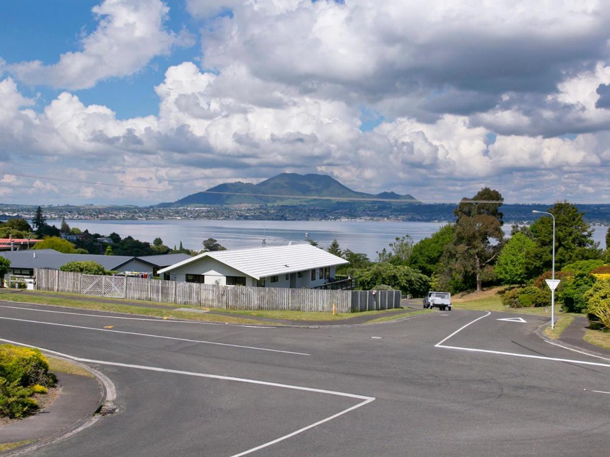 Acacia View At No 3 - Acacia Bay Holiday Home Lac Lac Taupo Extérieur photo